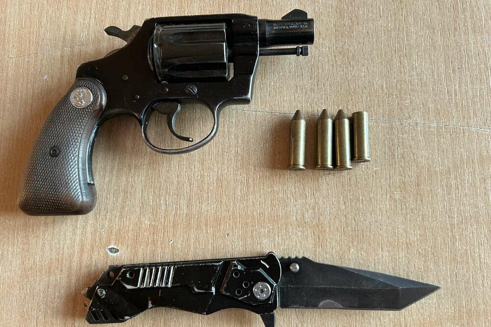 Pronađeno oružje, Foto: Uprava policije