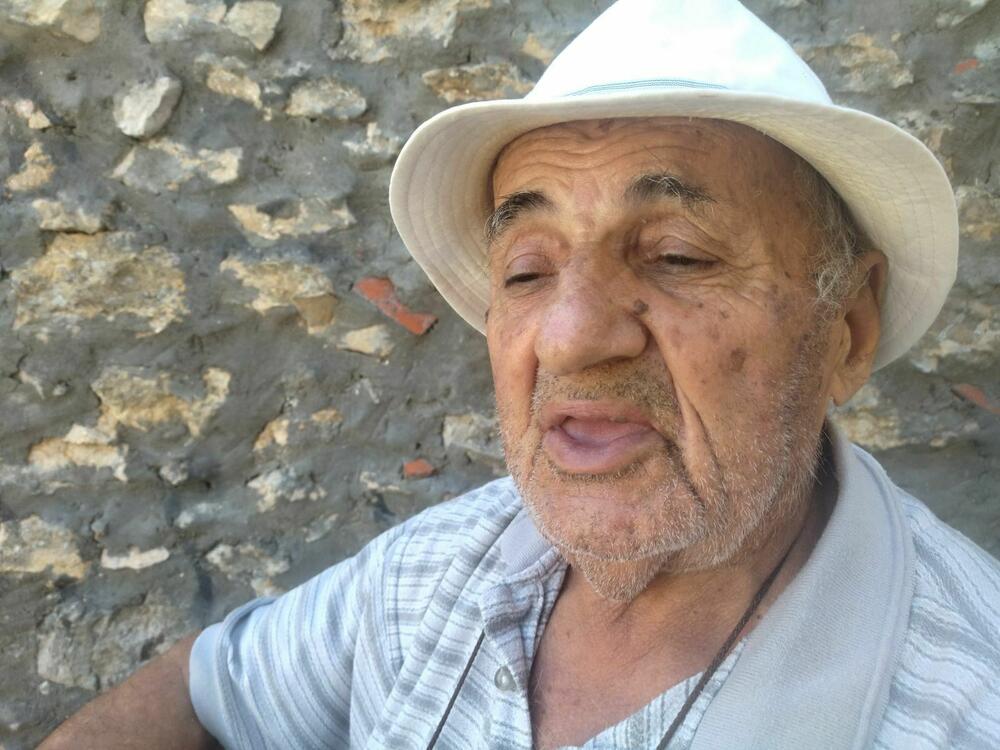 Hljeb sa devet kora: Dželal Hodžić