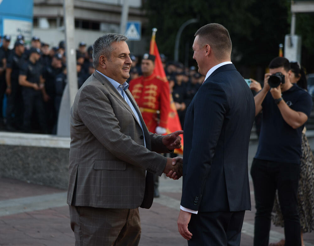 <p>Na proslavi Dana unutrašnjih poslova uručene nagrade za izuzetan doprinos službenicima tog Vladinog resora</p>
