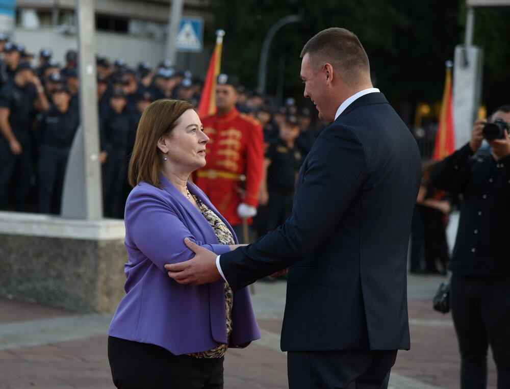 <p>Na proslavi Dana unutrašnjih poslova uručene nagrade za izuzetan doprinos službenicima tog Vladinog resora</p>