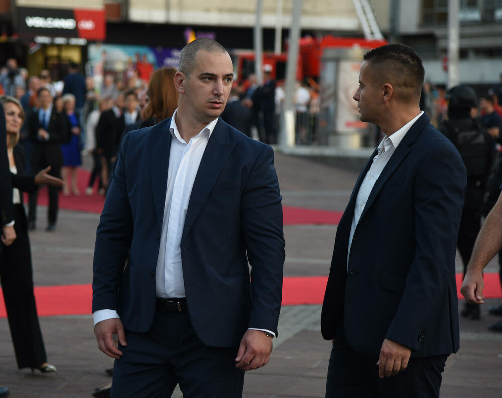 <p>Na proslavi Dana unutrašnjih poslova uručene nagrade za izuzetan doprinos službenicima tog Vladinog resora</p>