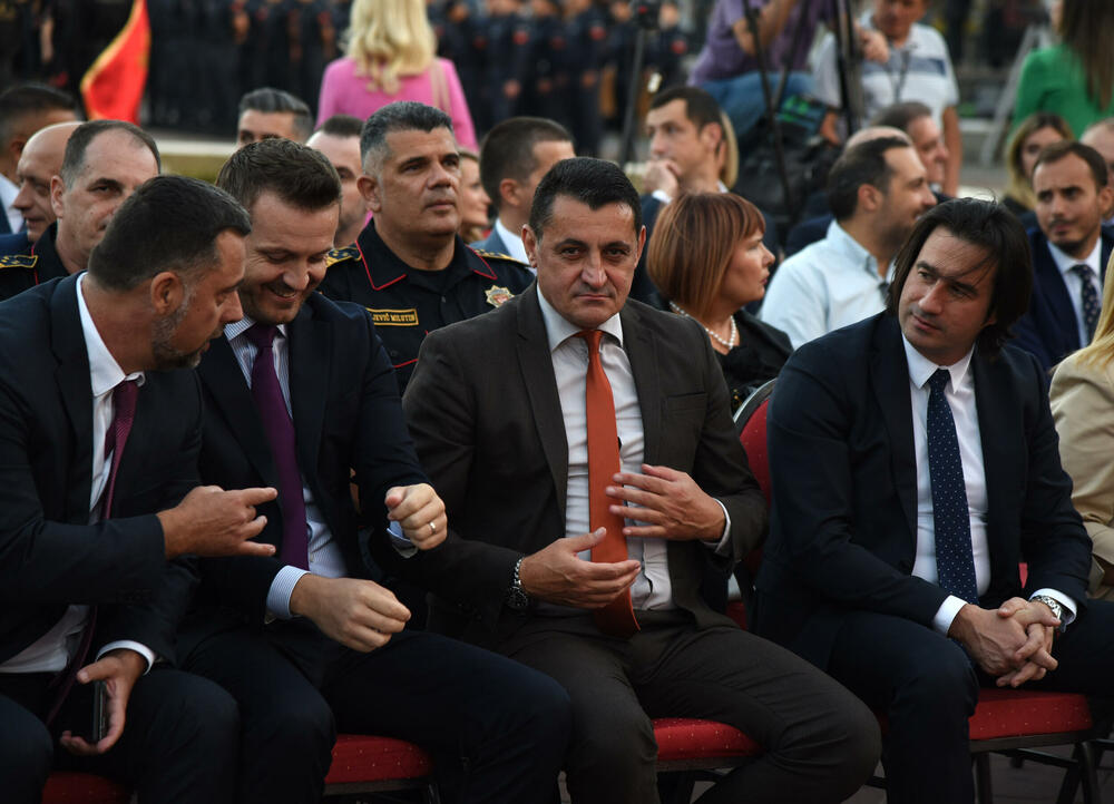 <p>Na proslavi Dana unutrašnjih poslova uručene nagrade za izuzetan doprinos službenicima tog Vladinog resora</p>