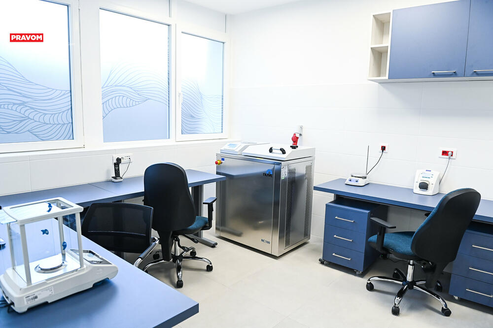 Rekonstruisana savremeno opremljena mikrobiološka laboratorija u Domu zdravlja u Kotoru, Foto: Ministarstvo zdravlja