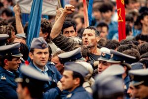 Jogurt revolucija: Ukidanje autonomije Vojvodine i Antibirokratska...