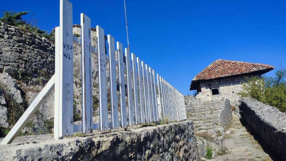 <p>Direktor NVO "Pro futuro" uvjeren je da vrijeme radi za tvrđavu i da dolaze bolji dani, kao i da posao čišćenja ne smije biti sizifovski jer Bedem to ne zaslužuje</p>