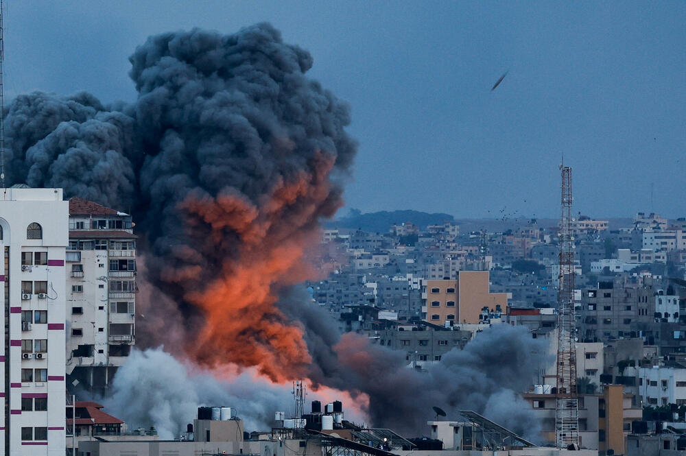 <p>Napadu prethodile čitave nedjelje pojačane napetosti duž osjetljive granice Izraela sa pojasom Gaze i sukobi na drugoj paletinskoj teritoriji okupiranoj Zapadnoj obali</p>