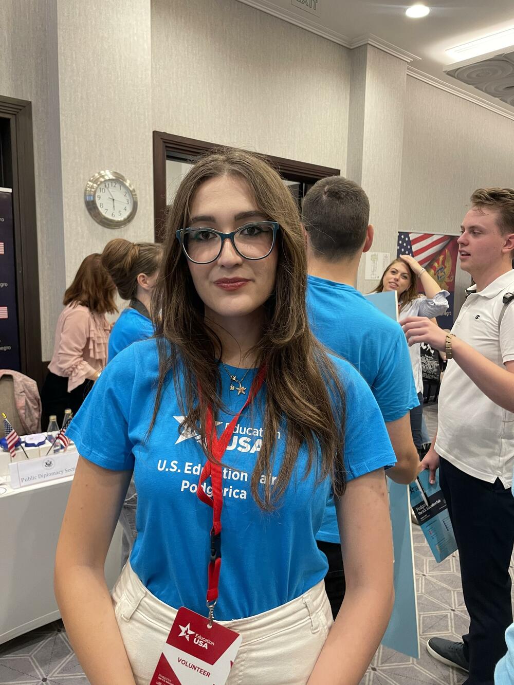 <p>Na štandovima osam američkih univerziteta, ali i organizatora programa razmjene bila je velika gužva</p>