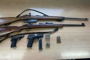 Cetinje: Policija oduzela dvije puške, dva pištolja i 30 metaka