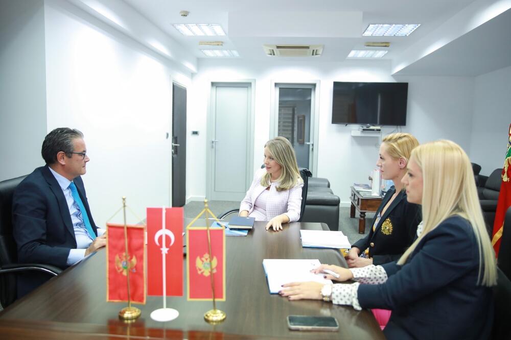 Sa sastanka, Foto: Investiciono razvojni fond