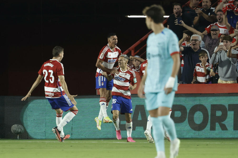 Dva od šest golova Saragosa je dao Barseloni, Foto: Reuters/Jon Nazca