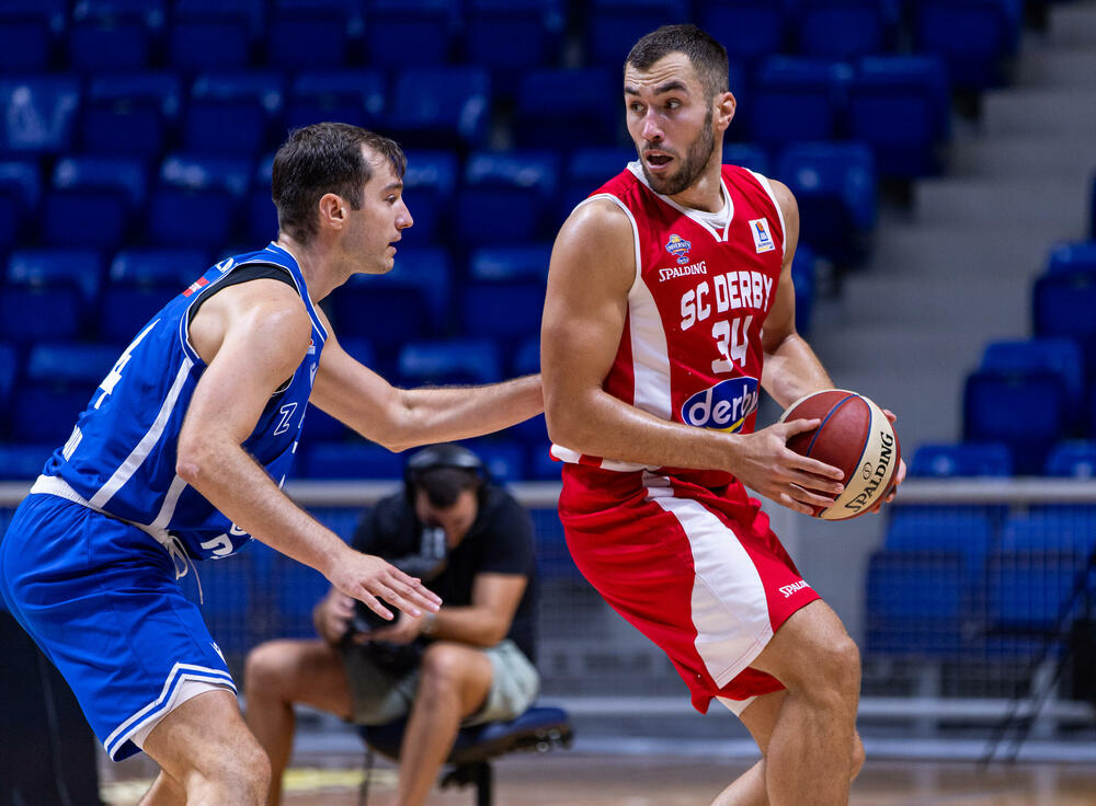 Kenan Kamenjaš na utakmici sa Zadrom