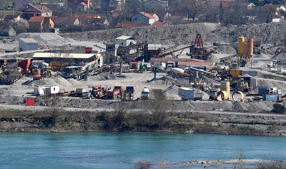 Šteta po biljni i životinjski svijet (ilustracija)