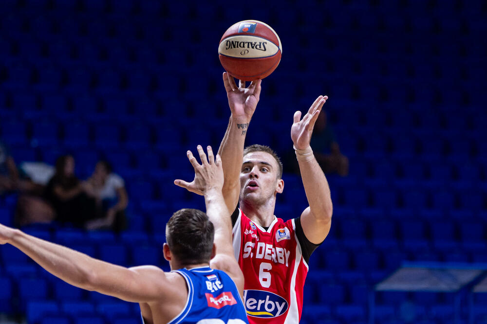 Odbrana mora da bude na nivou: Zoran Vučeljić, bek SC Derbija, Foto: ABA/Filip Roganović