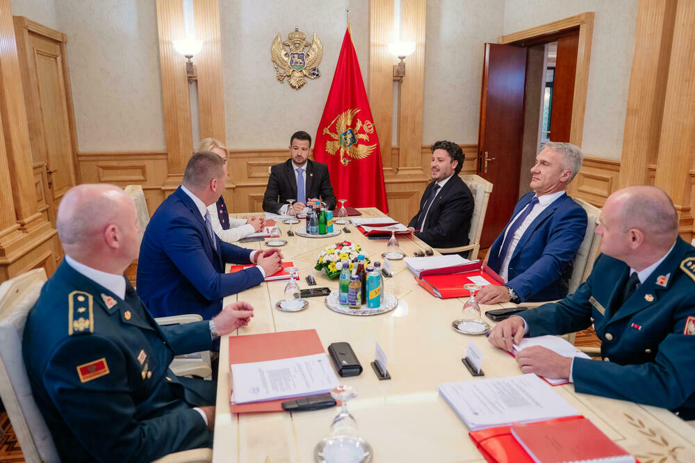 Od jula fali šef parlamenta, treći član Savjeta: Sa poslednje sjednice Savjeta, Foto: Predsjednik me