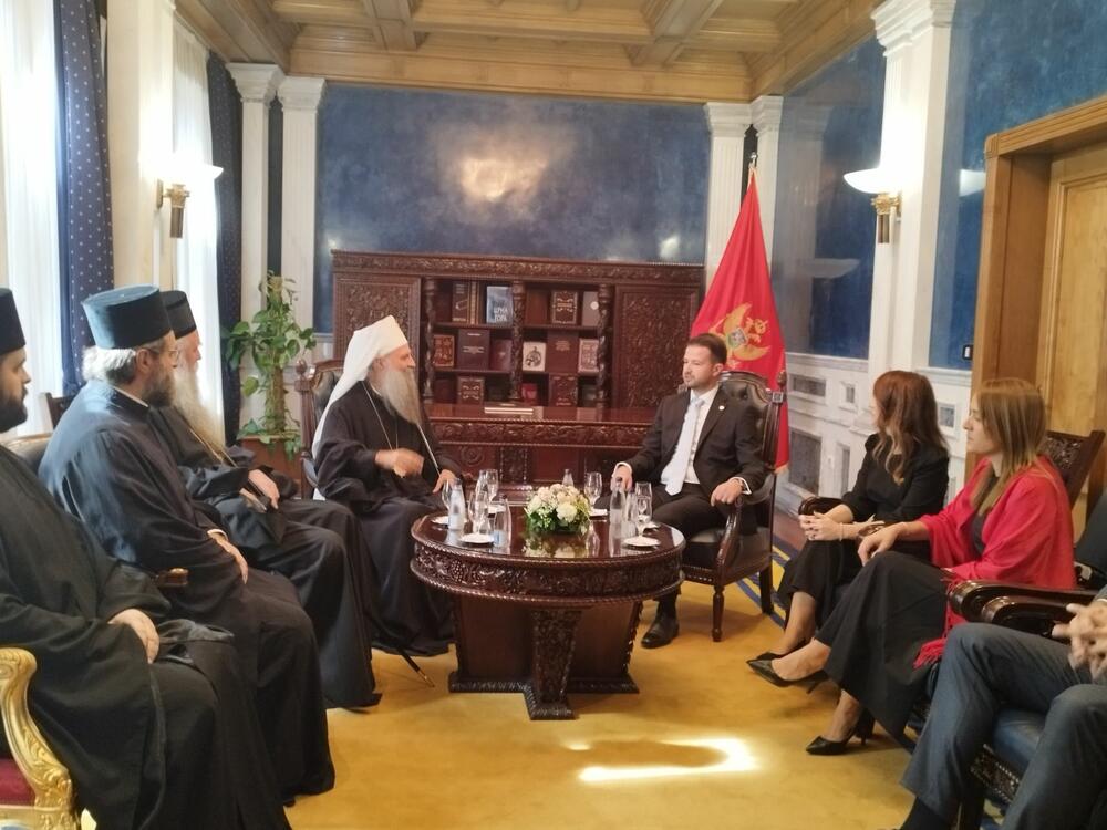 <p>Patrijarh SPC će danas i sjutra prisustvovati svečanostima povodom proslave desetogodišnjice osvećenja hrama Hristovog Vaskrsenja</p>