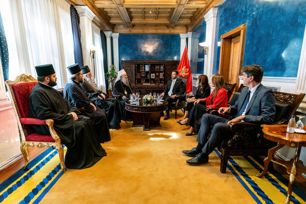 <p>Patrijarh SPC će danas i sjutra prisustvovati svečanostima povodom proslave desetogodišnjice osvećenja hrama Hristovog Vaskrsenja</p>