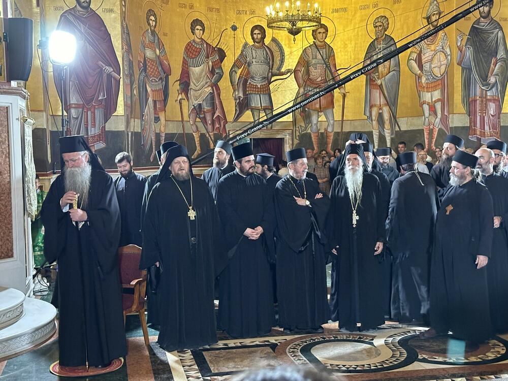 <p>"Ovdje u Podgorici ne postoji nikakva potreba da nam bilo kaže ko smo i šta smo. Više nego drugdje, ovdje u Podgorici, u Nemanjinom gradu, u gradu u kom je rođen otac svetog Save, ovdje bolje nego drugdje znamo koja je to naša vjera, ko su naši preci"</p>