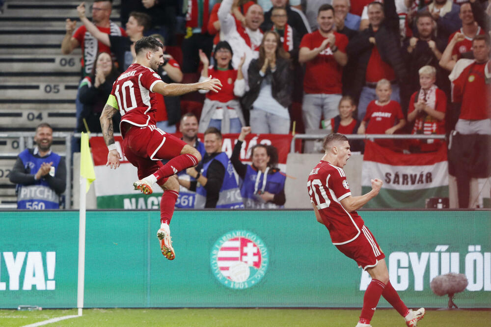 Slavlje Rolanda Šalaija i Dominika Soboslaija nakon gola za 2:1, Foto: Reuters/Bernadett Szabo
