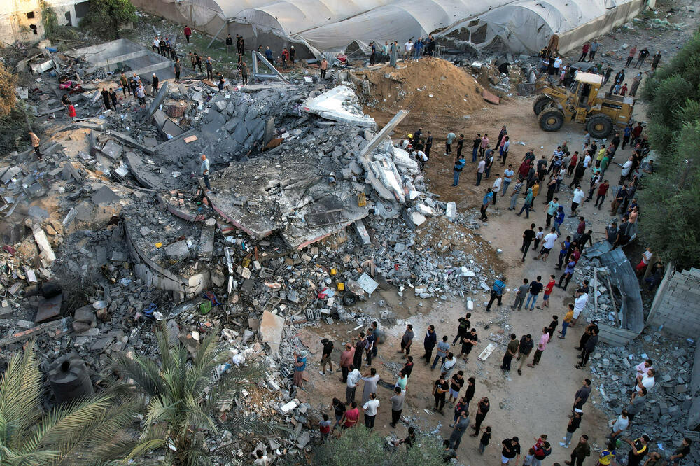 Palestinske kuće uništene u izraelskim napadima u centralnom pojasu Gaze, Foto: Reuters