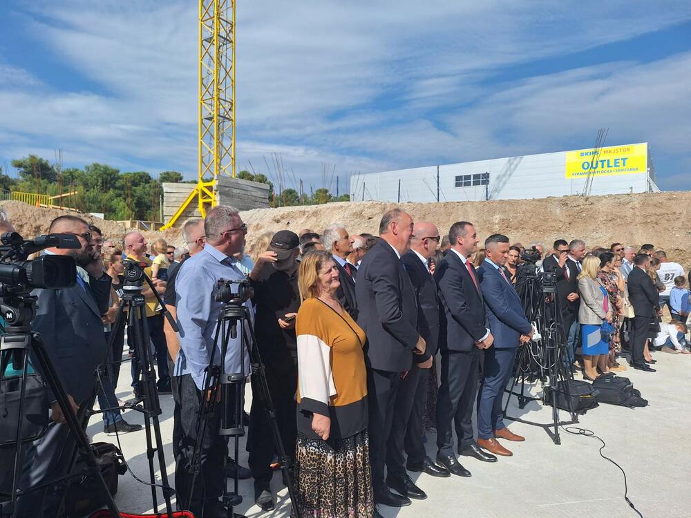 Kamen temeljac Sveti Sava