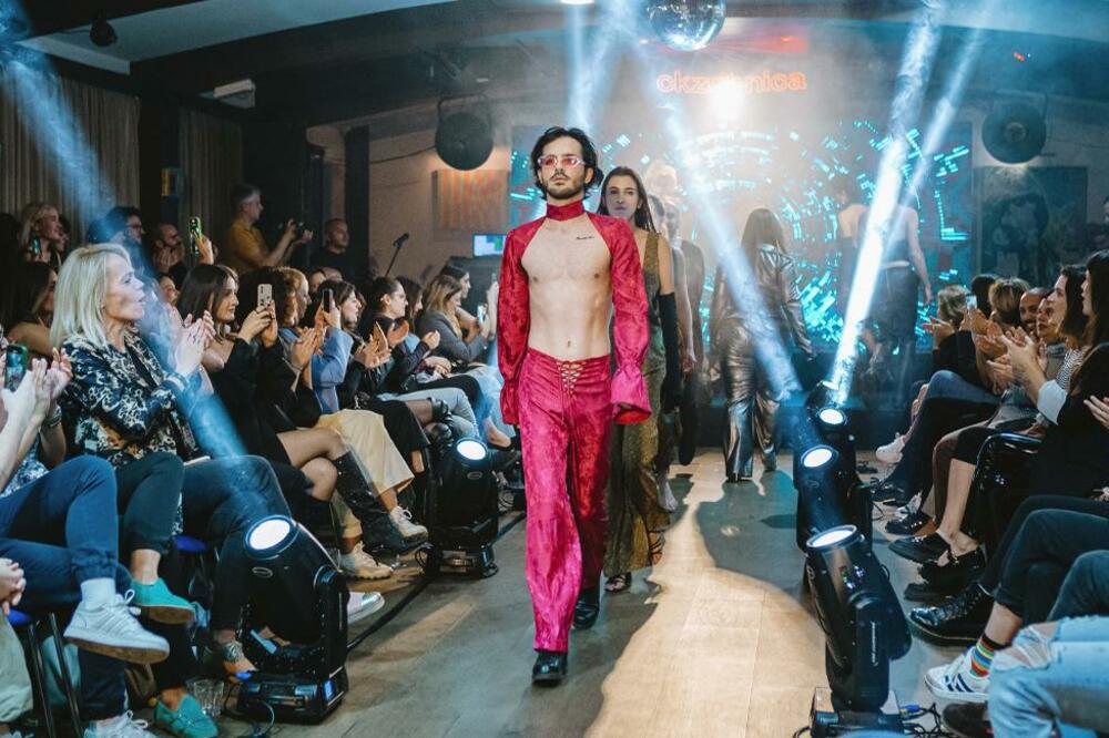 Sa revije, Foto: PR Centar