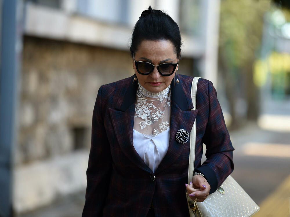 <p>Suđenje Vesni Medenici i Milici Vlahović Milosavljević odloženo za 20. decembar</p>