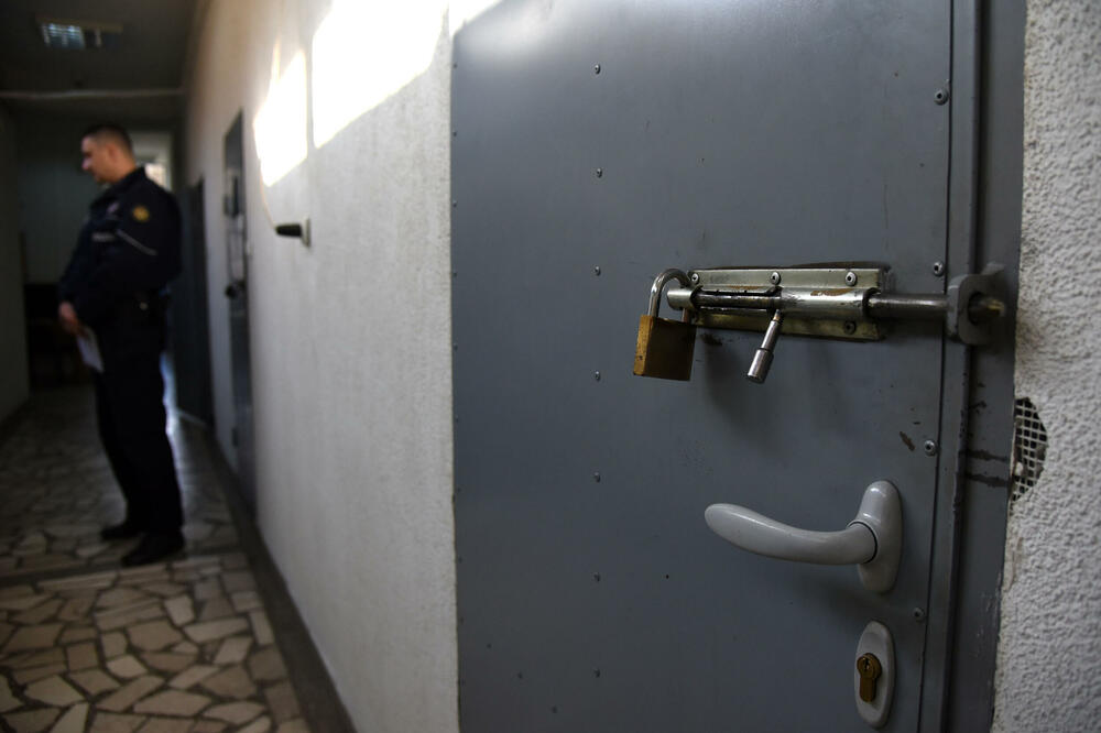 Dogovore pravili i dok su bili iza rešetaka: Detalj iz Istražnog zatvora, Foto: Luka Zekovic