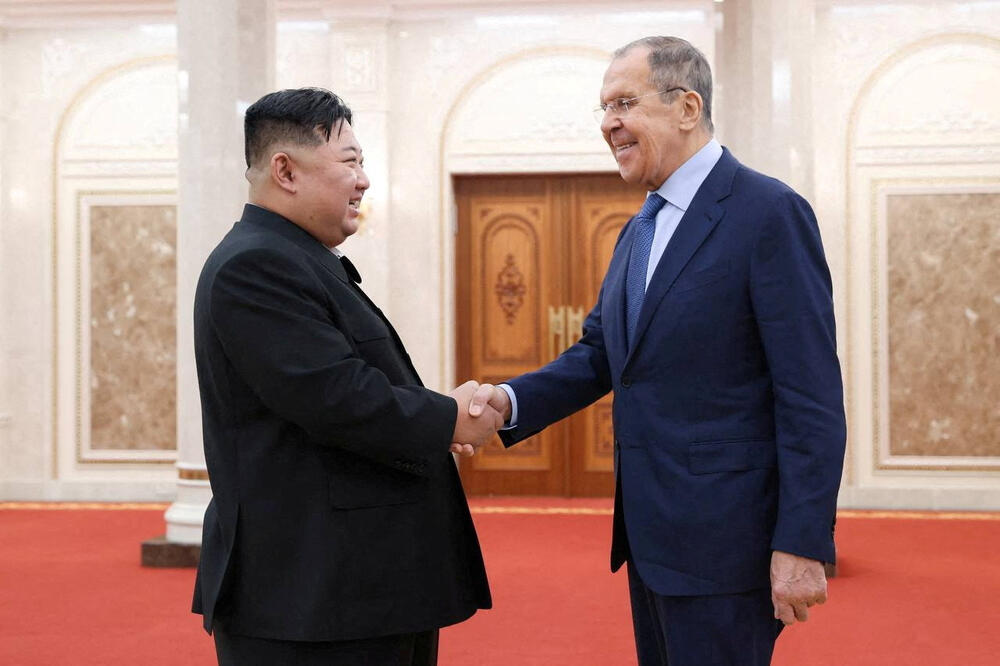 Lider Sjeverne Koreje Kim Džong Un i Lavrov, Foto: Reuters