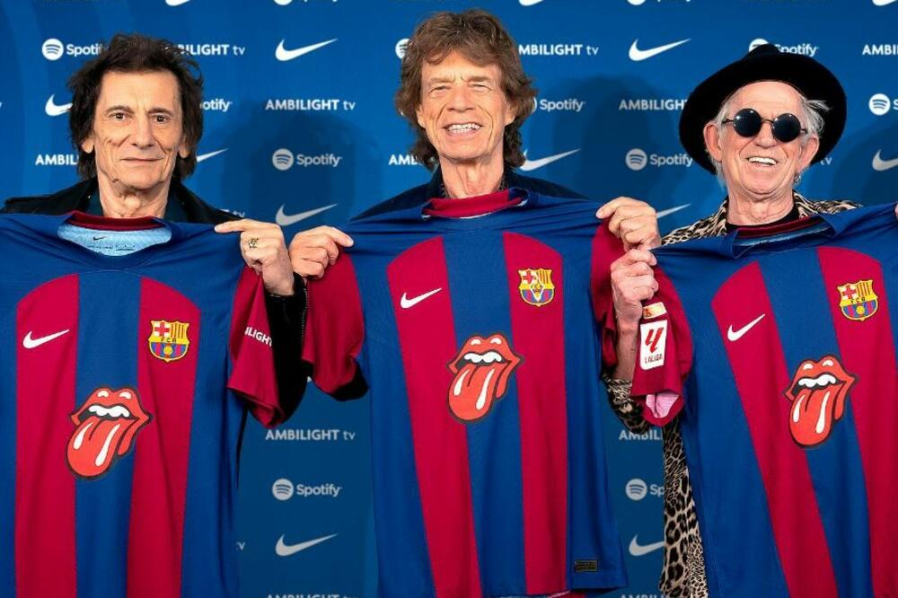 Roni Vud, Mik Džeger i Kit Ričards su promovisali novi dres Barse, Foto: FC Barcelona (X)