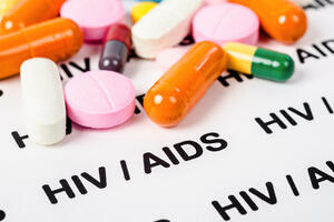 "Osobe sa HIV infekcijom već 20 dana ne mogu da prime terapiju, u...