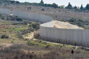 Napetost između Libana i Izraela: Mnogi otišli, tišina, ruševine,...