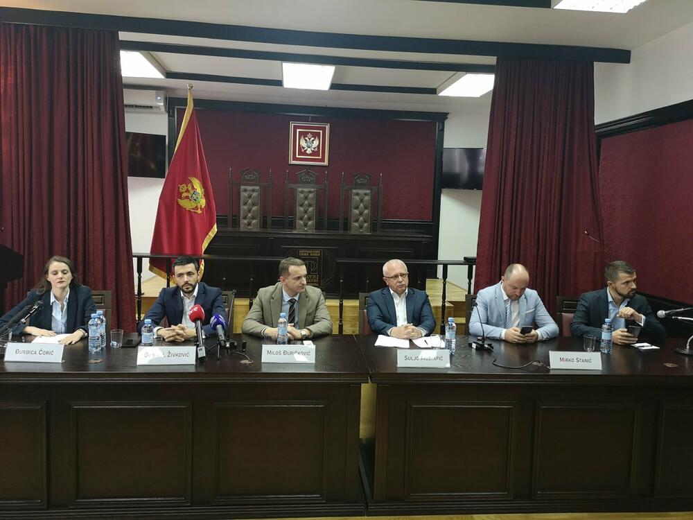 BS će se usaglasiti s Bošnjačkim vijećem: Mustafić sa kolegama iz opozicije juče u Podgorici