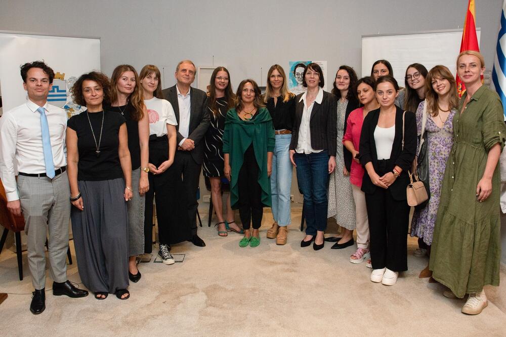 Ogranizatorke i organizator Panel diskusije sa Joustom Rajntjesom, ambasadorom Holandije u CG, Foto: FB stranica quot;Centar za ženska prava / Women's Rights Centerquot;