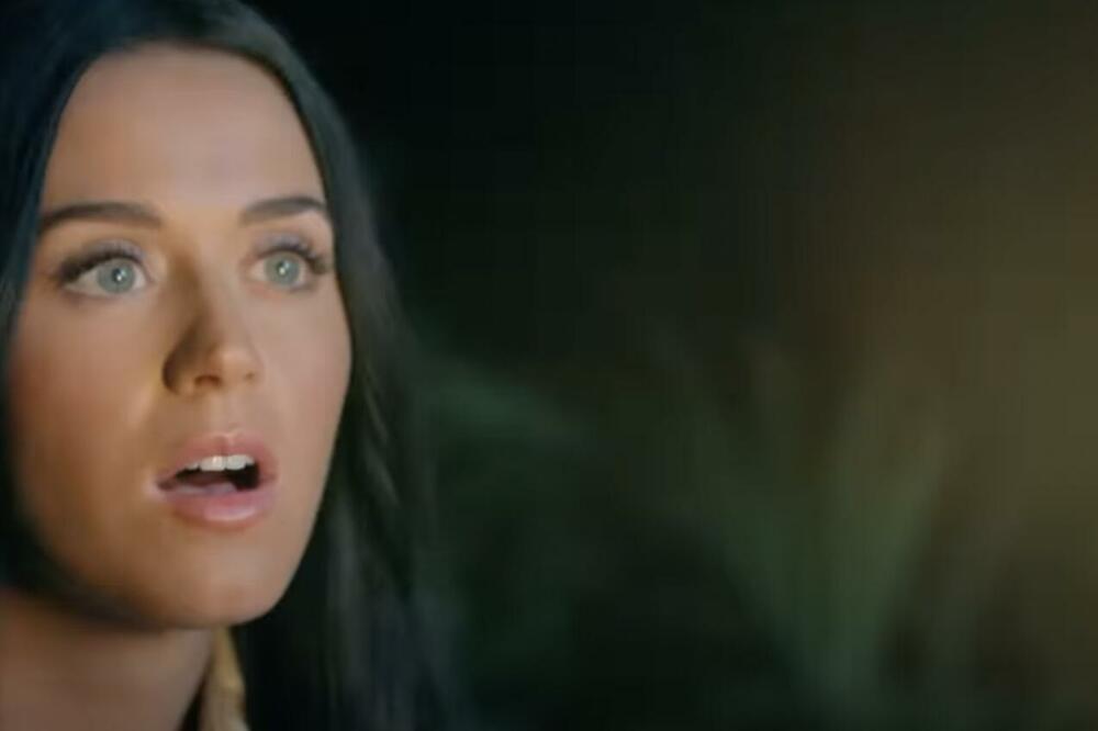 Momenat iz spota pjesme Roar, Foto: Printscreen YouTube