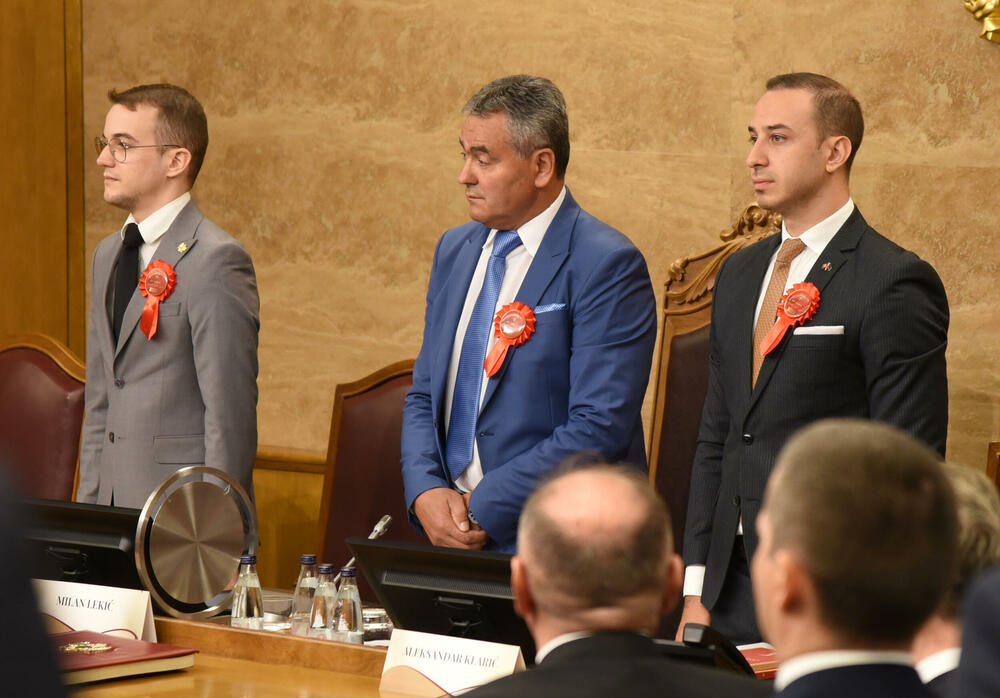 Početkom sedmice nastavak vanredne i nova sjednica parlamenta: sa konstitutivne sjednice