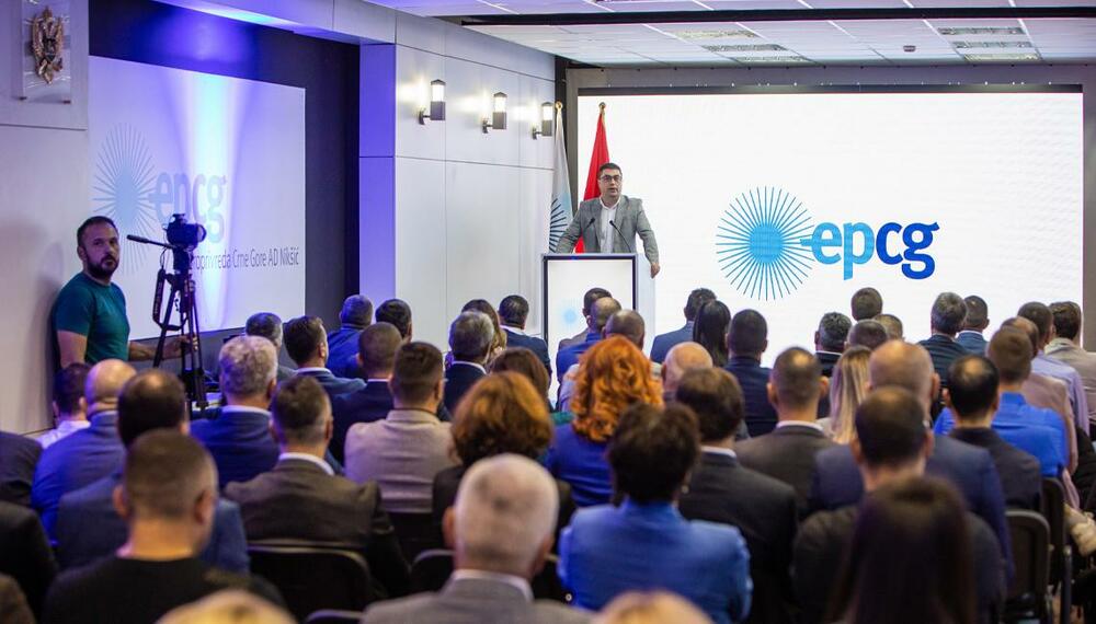 <p>Iz Elektroprivrede (EPCG) je saopšteno da je danas u TE Pljevlja obilježena 41. godišnjica postojanja i uspješnog rada tog elektroenergetskog objekta Elektroprivrede<br /> </p>