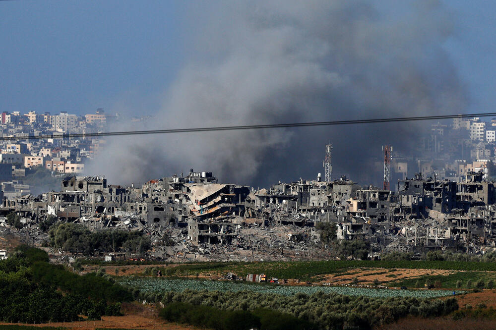Snimci jutrošnjeg napada na Gazu, Foto: Reuters