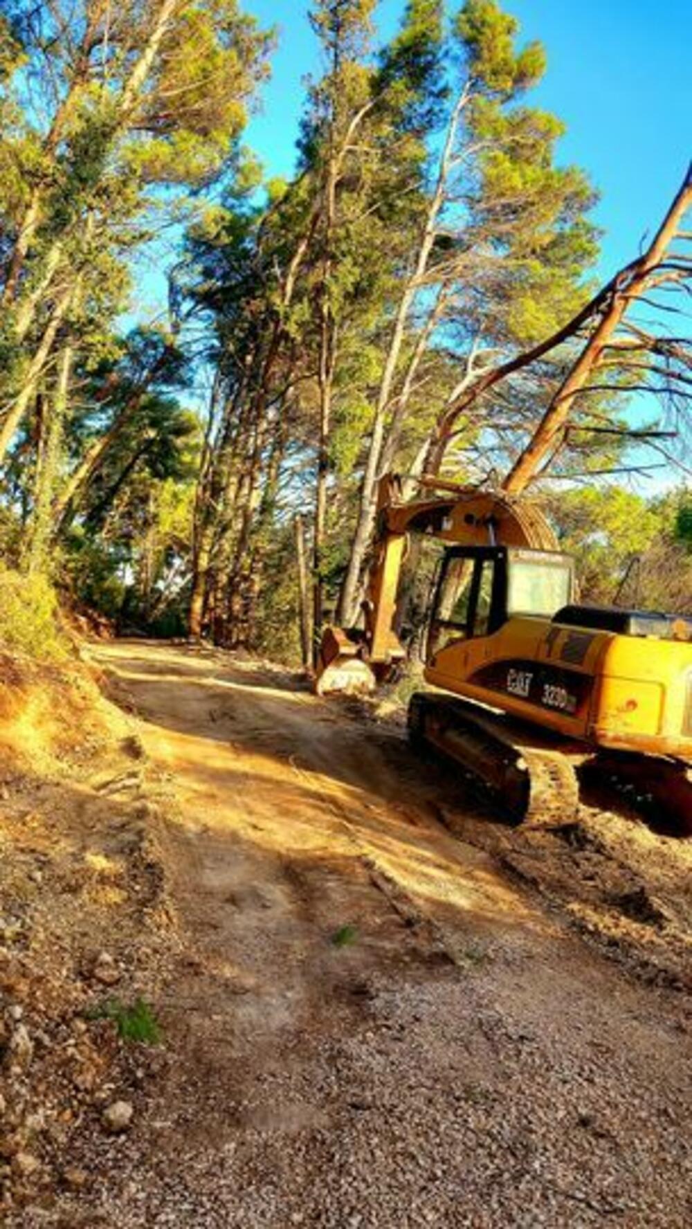 Radove izvodi opštinska mehanizacija