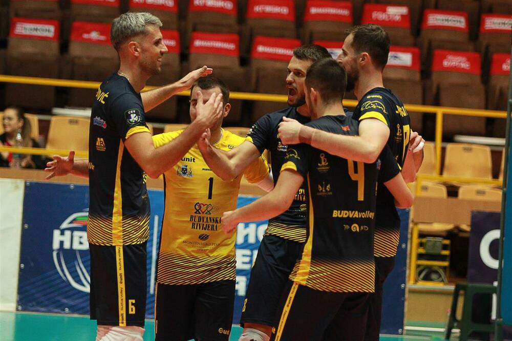 Budva brani trofej Kupa, Foto: CEV