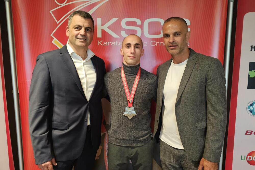 Srebrnom karatisti nije izostala prava pdorška od predsjednika Perkovića i selektora Cecunjanina, Foto: Boris Brnović/KSCG