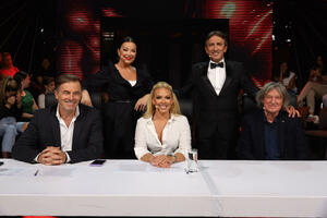 Zabavna emisija ,,Nikad nije kasno’’