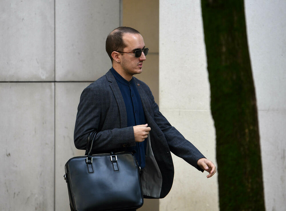 <p>Programska direktorica CDT-a kazala da nema nikakve potrebe da rok za dogovor o načinu sprovođenja propisa bude 30. novembar, za kad je odgođen početak tog procesa</p>