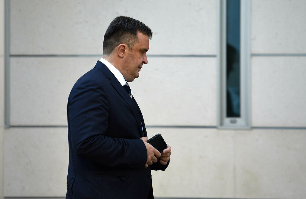 <p>Programska direktorica CDT-a kazala da nema nikakve potrebe da rok za dogovor o načinu sprovođenja propisa bude 30. novembar, za kad je odgođen početak tog procesa</p>