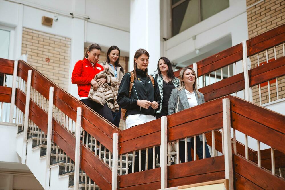 <p><strong>Još jedna One donacija opreme za fizičko vaspitanje:</strong></p>