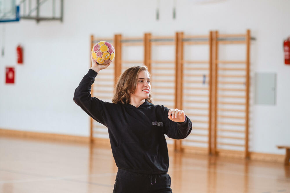 <p><strong>Još jedna One donacija opreme za fizičko vaspitanje:</strong></p>