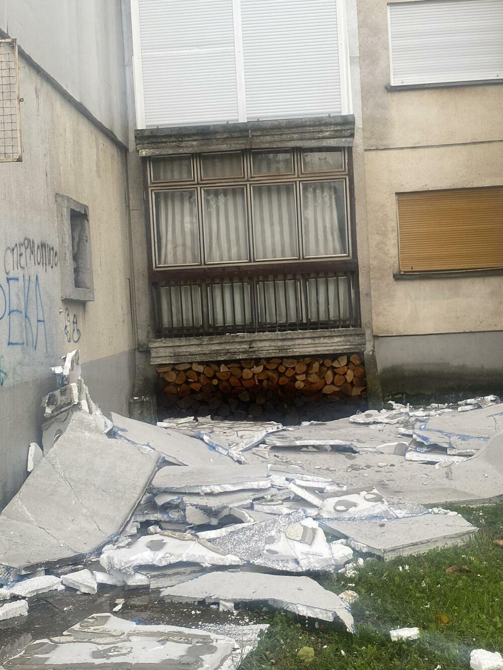 <p>Crveni meteoalarm izdat je za danas za područje cijele države zbog vremenskih prilika</p>