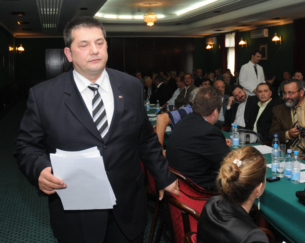 Gojko Račević at the session of the Serbian National Council