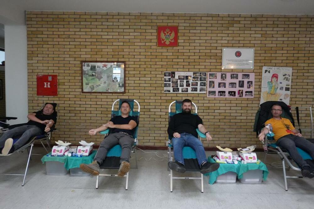 <p>U jesenoj akciji dobrovoljnog davalaštva krvi učestovala 83 dobrovoljca</p>