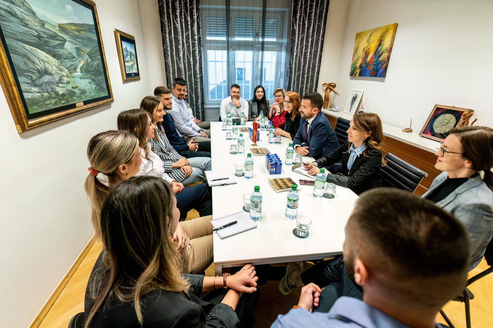 Sa susreta sa studentima, Foto: Služba za informisanje predsjednika Crne Gore