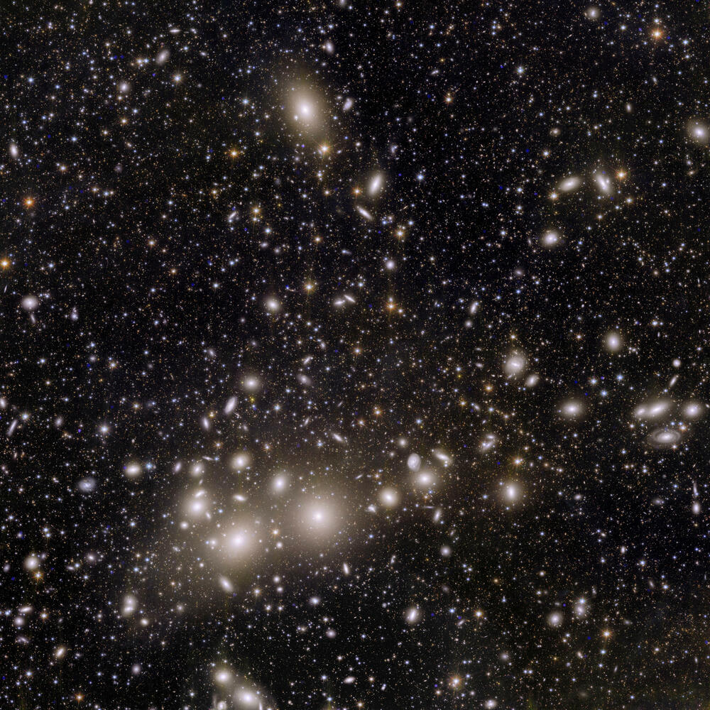 <p>ESA opisuje Euklida kao svog "detektiva mračnog dijela univerzuma", čiji je zadatak da istraži zašto se čini da se 95 odsto kosmosa sastoji od tamne materije i tamne energije, o čemu se ne zna gotovo ništa</p>